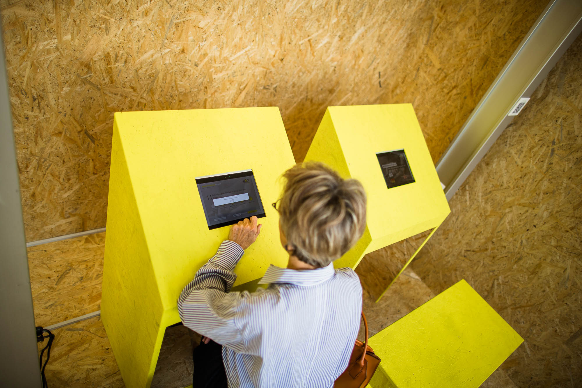 Export x3 1DX23245 Business 2020 Opening MOBI